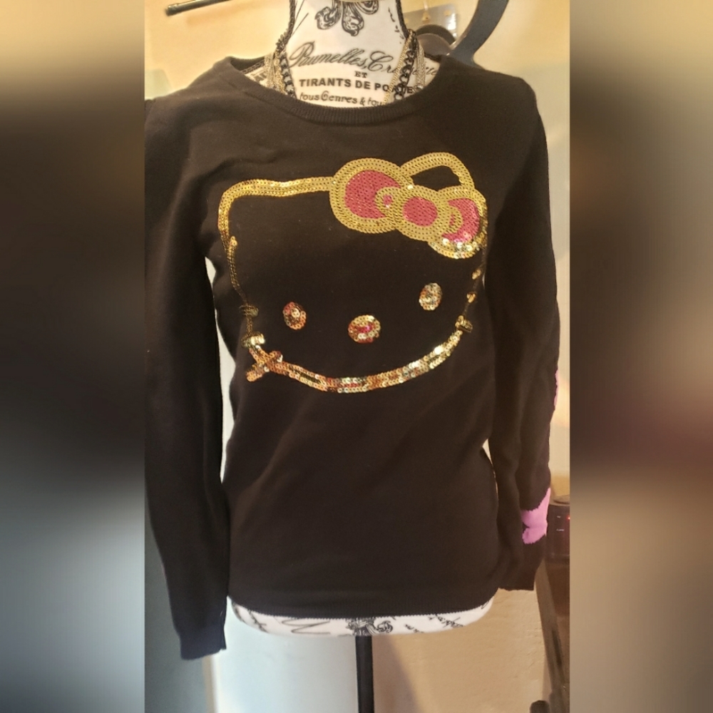 Juniors Sanrio Hello Kitty Top